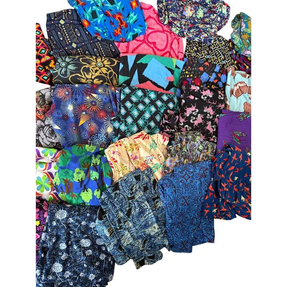 Lularoe tall & curvy bundle of leggings variety of prints colorful soft cozy 26 - Picture 3 of 6